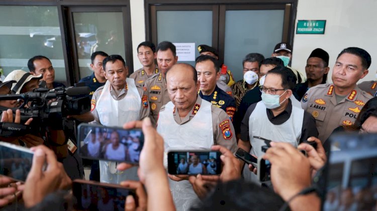 Kapolda Jatim Tegaskan Proses Identifikasi Korban Robohnya Bangunan Pesantren Al-Khoziny Berjalan Intensif